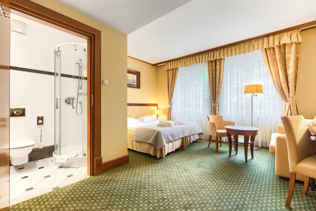 Park Hotell 4*